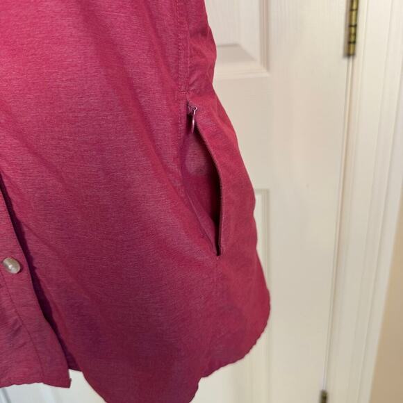 Ex-Offico Travel Hiking Shirt Small Raspberry Pink Short Sleeve Breathable - Picture 3 of 8